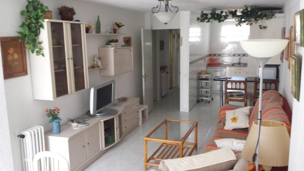 Apartamentos Cervantes Benidorm Luaran gambar